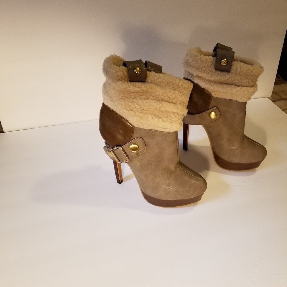 Sherpa Two toned Stilettos boots - Picture 5 of 8